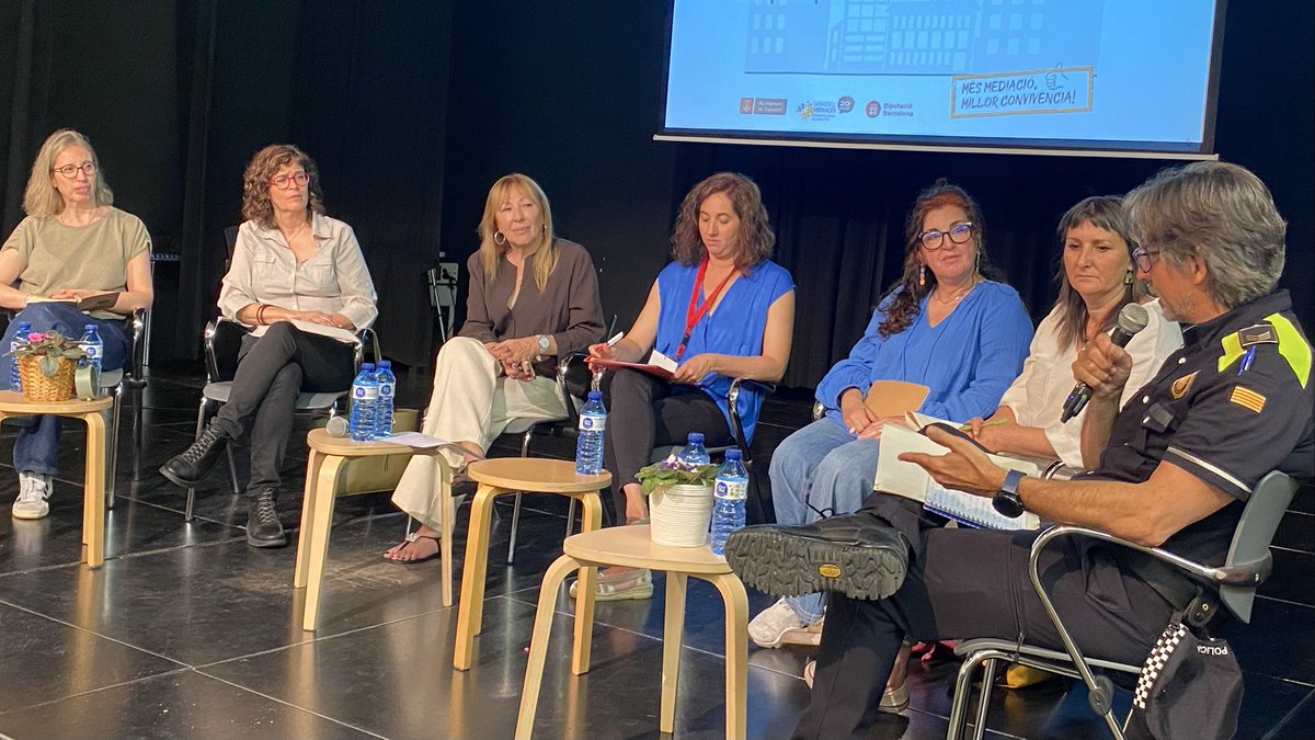 <a href="/GQuerejazu/">Gaby R. Querejazu</a> <a href="/socialdiba/">Sostenibilitat Social, Cicle de Vida i Comunitat</a> <a href="/VilaArenysMunt/">Vila Arenys de Munt</a> <a href="/ajelprat/">Ajuntament del Prat</a> <a href="/ajmanresa/">Ajuntament de Manresa</a> <a href="/paerialleida/">Ajuntament de Lleida</a> <a href="/Ajuntamentcunit/">Ajuntament de Cunit</a> <a href="/AjBadalona/">Ajuntament de Badalona</a> <a href="/matarocat/">Ajuntament de Mataró</a> <a href="/SindicSabadell/">Sindicatura de Greuges de Sabadell</a> #JornadaMediació 👥 Comença la taula rodona "Conflictes quotidians. Solucions col·lectives. La mediació en acció", amb professionals de diferents àmbits
 
👀 Una mirada als conflictes del dia a dia
 #MediacióSbd #20anysMediacióSbd #Sabadell