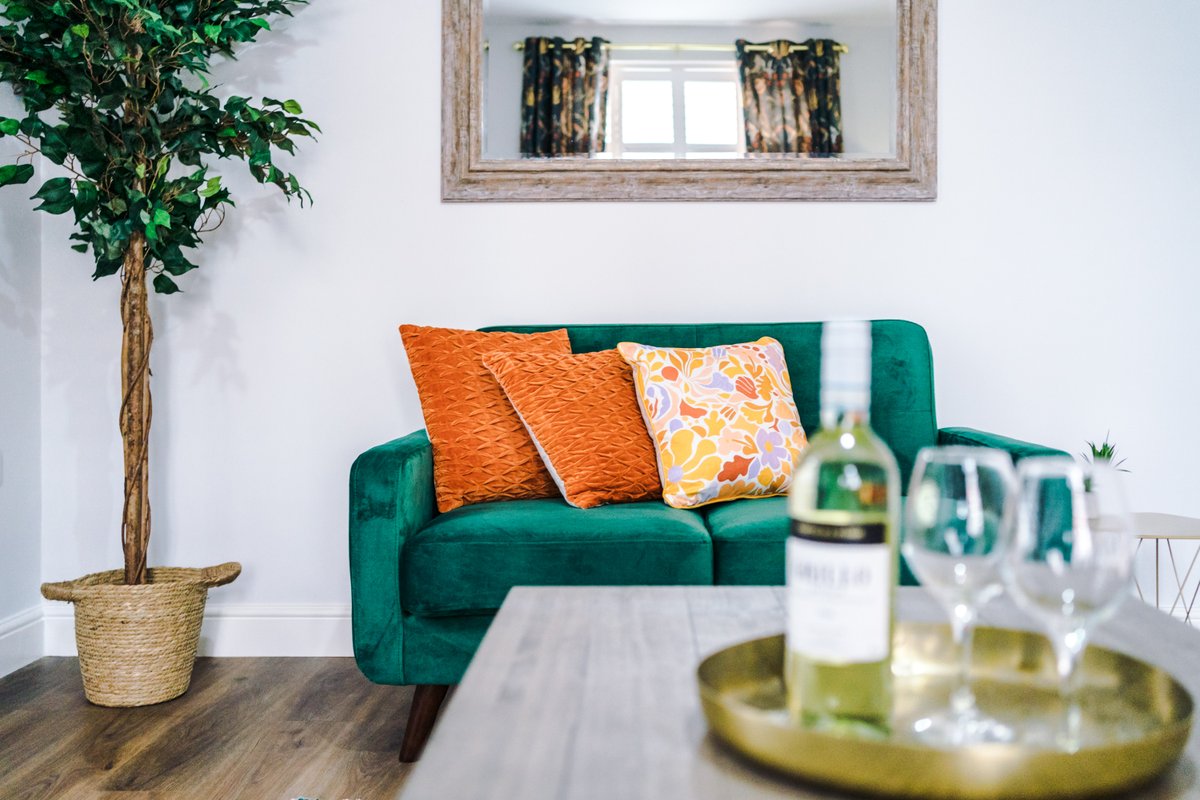 patternbricks's tweet image. Tired of turning up to a property that looks nothing like the pictures? Our listings feature 100% accurate photos and descriptions, so there are no surprises - just the clean, comfortable, and stylish stay you expect.

📸 What You See Is What You Get! 📸 

#StayWithConfidence