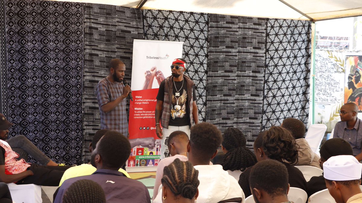 TribelessYouth's tweet photo. Back at it again collaborating with poets , spoken word artists, musicians, thespians and puppeteers to stimulate a culture of creativity using artistic expressions to re-imagine what a changed Kenya would look like. Deliberation. Creativity. Disruption. 
#ReclaimingOurVoices https://t.co/8XxSOxUVoN