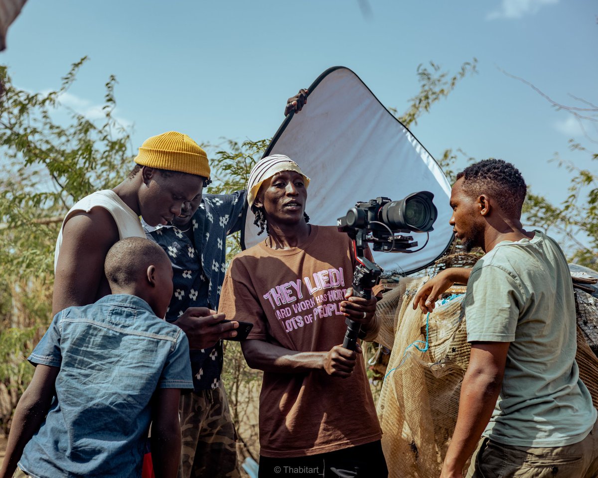 PascalKito1's tweet image. B.T.S
June 1st
“Refugee Wishes” by @lasticsound ft @mrpanadol_panadol is a moving song that voices the pain, resilience, and hopes of refugees.
directors: @steve.kiza
produced by: @filmit.media01
cinematography: @pascal.kito
first AC: @james_naoya