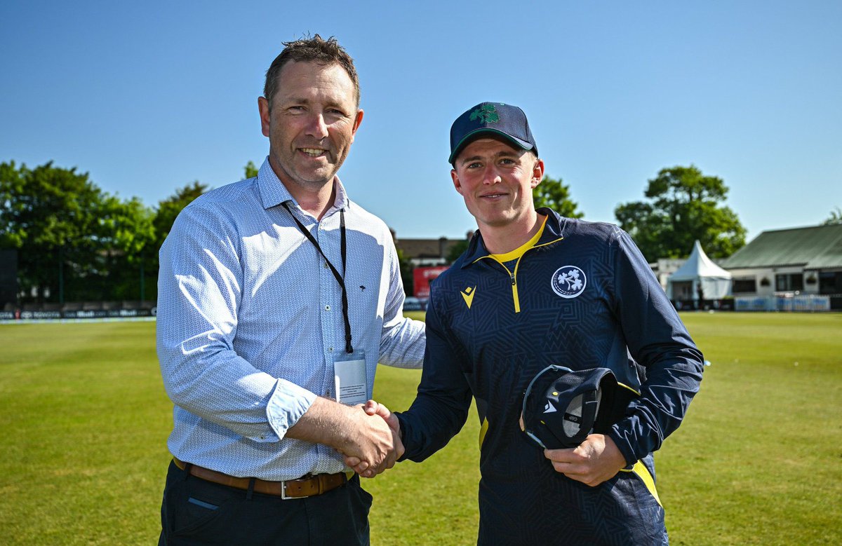 A special day for Cade Carmichael receives his first Ireland cap ☘️ 

📸 Cricket Ireland Chair of National Men's Selectors (and Instonian) Andrew White presents Cade with his cap!