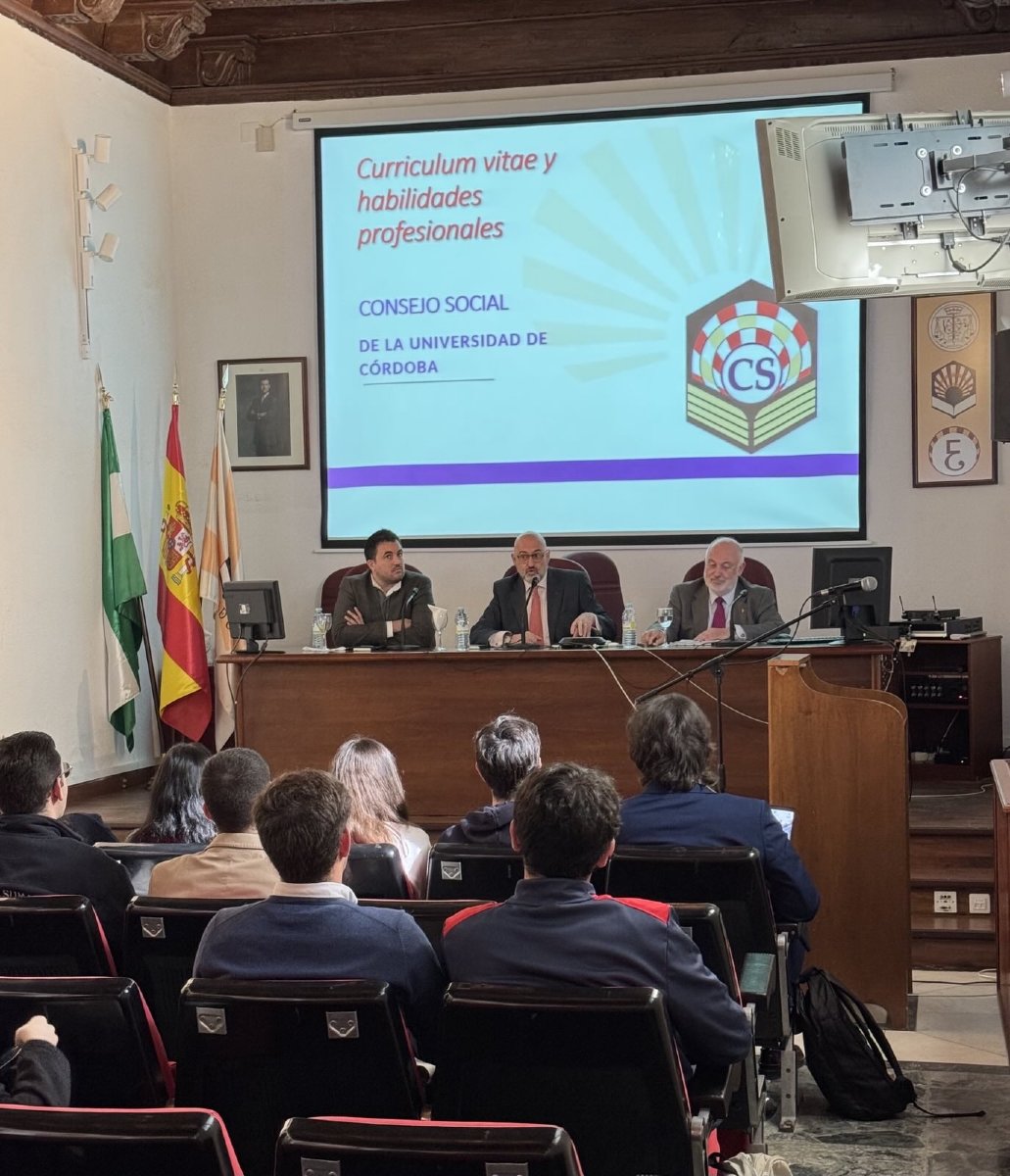 Consejo Social UCO (@csocialuco) on Twitter photo Enmarcado en las actividades del ciclo Abril cultural en la <a href="/DerechoyADE/">Derecho y CCEE y EE</a>, el presidente del <a href="/CSocialUCO/">Consejo Social UCO</a> imparte una conferencia sobre #Empleabilidad en las profesiones jurídicas y empresariales. Habilidades profesionales. El Currículum Vitae y la entrevista como presentación. Enmarcado en las actividades del ciclo Abril cultural en la <a href="/DerechoyADE/">Derecho y CCEE y EE</a>, el presidente del <a href="/CSocialUCO/">Consejo Social UCO</a> imparte una conferencia sobre #Empleabilidad en las profesiones jurídicas y empresariales. Habilidades profesionales. El Currículum Vitae y la entrevista como presentación.