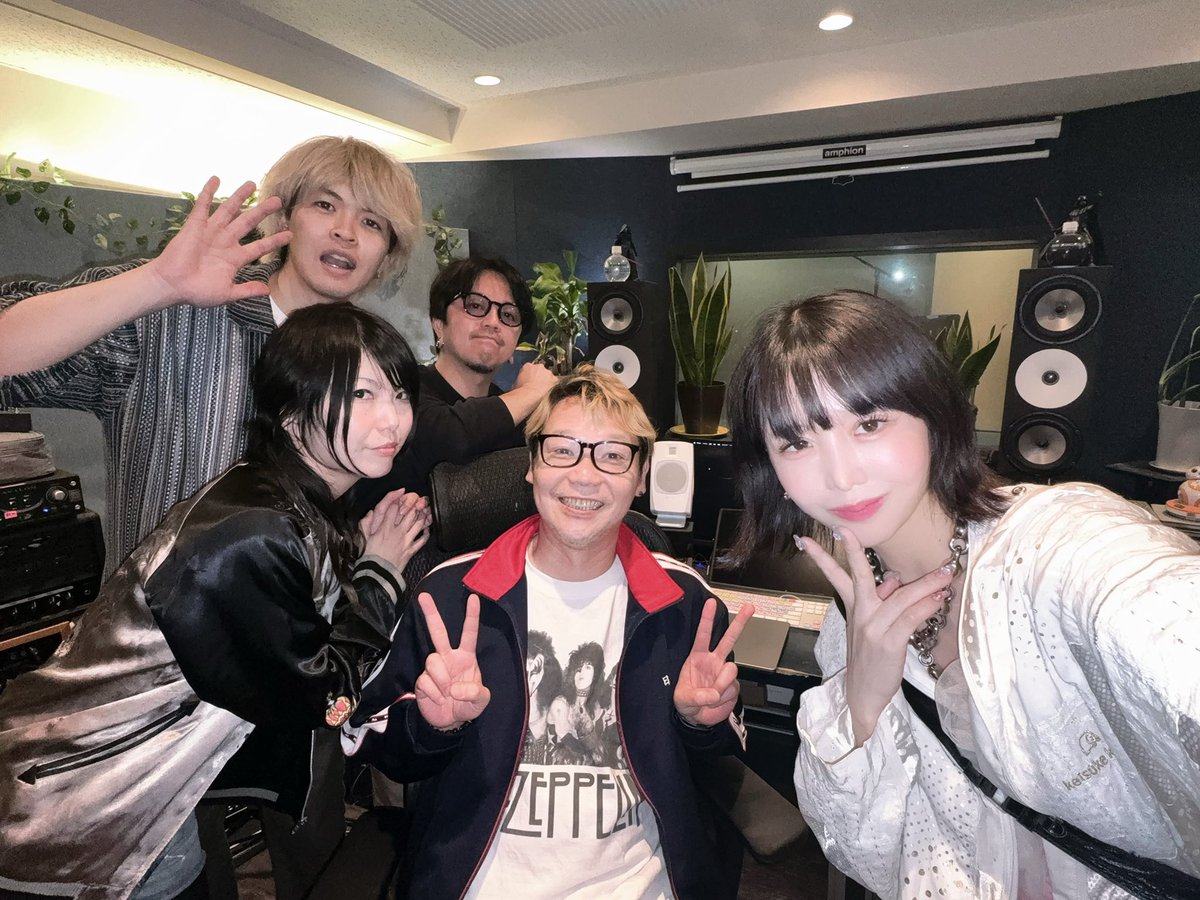 ナナちゃん (@momochanbangal) / Posts / X