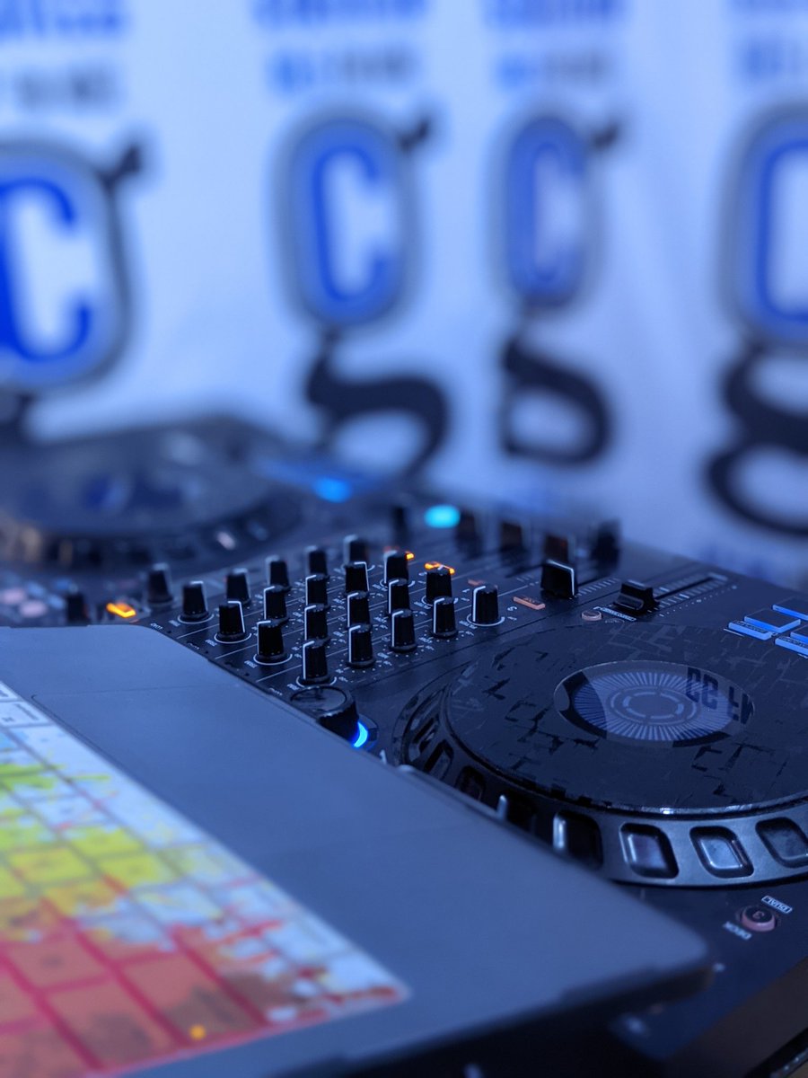 DJNyani_'s tweet photo. ⚡Hip Hop Bongo Every Wed @CgfmradioTz  88.5MHz ,@DJNyani_  Live On Set 🔥 
Powered @BetikaTz 
2pm - 4pm https://t.co/SkxzLpsgaW
