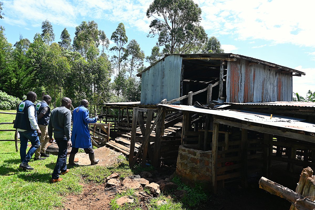 avsi_kenya's tweet photo. 🌱Big steps in clean energy!

@FondazioneAVSI, through #SACES funded by @NextEFoundation, met the #LymyoNandi community to introduce biogas for cooking.

What’s coming:

✅4 Biogas Farmer Schools
✅Trainer capacity building
✅Sensitization of Farmers

#PeopleForDevelopment https://t.co/5nI7bCbTkN