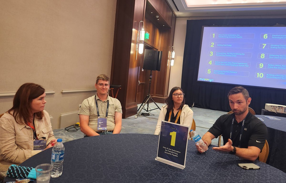 Speed Networking Roundtables at #RightNOW2025: Andrew Thomas from Bill (.com) sharing how AI and automation are transforming accounts payable: