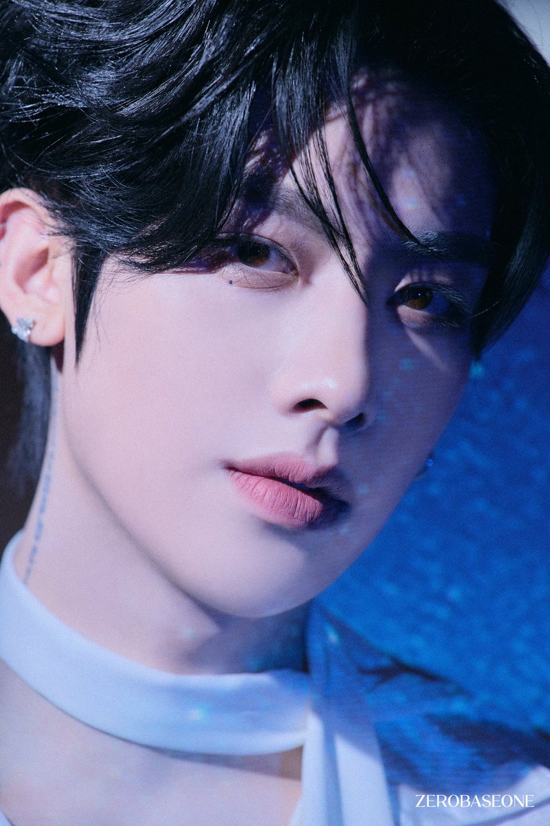 cherryuberryme's tweet photo. 진짜이건아니지… 너무잘생겼잖아… 진짜하도말해서더잘생겼다고말하기도입아플정도인데진짜너무잘생겨서그냥잘생겼다는말밖에안나오잖아… 진지하게진짜인간아닌것같음… 나정말리키가어느날갑자기지구생활재밌었다며다시천국으로돌아가버릴까봐너무너무무섭네……ㅜㅜㅜㅜ https://t.co/PUUTsaMjXT
