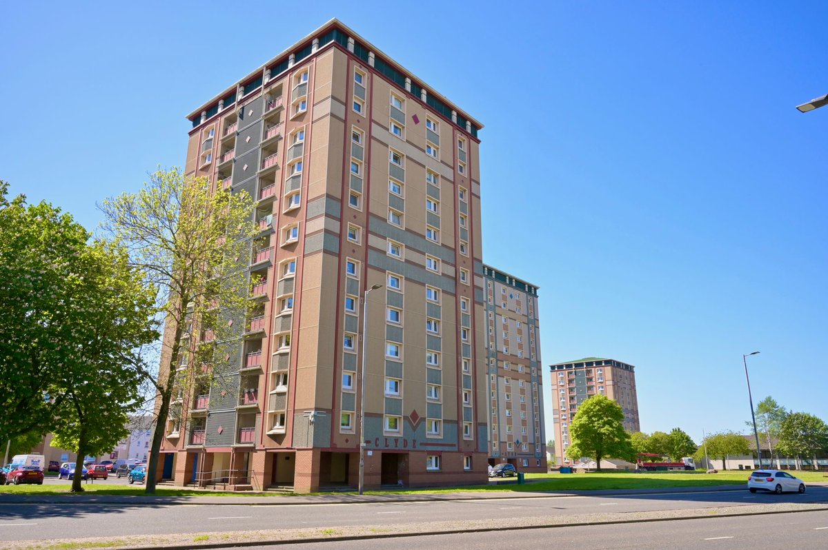 A £3.3m project will replace lifts at five Motherwell towers starting this month, and will bring safer, more modern access for residents and creating local jobs and apprenticeships. 

Read more: ow.ly/5BIG50VWeTu