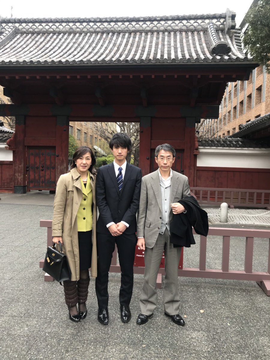 「我が子が中学受験に全落ちしたらどうしよう」
「MARCHに行けなかったら人生終わり」
こんな不安に苦しむ親御様にいいたい。

【中学受験なんて受からなくてもいい】
【東大なんてどうでもいい】