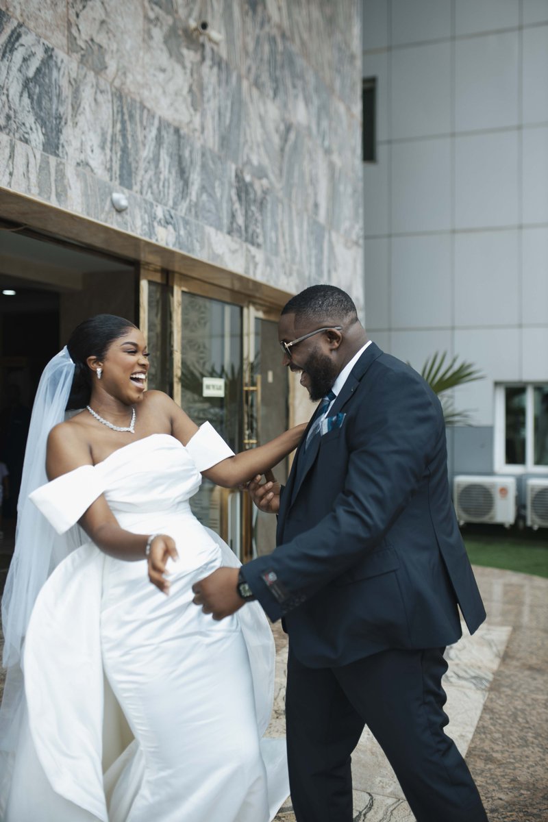 jayceepictures's tweet photo. Safe to say he likes what he sees?. Nonso💍Uche https://t.co/VLqJjfj29x