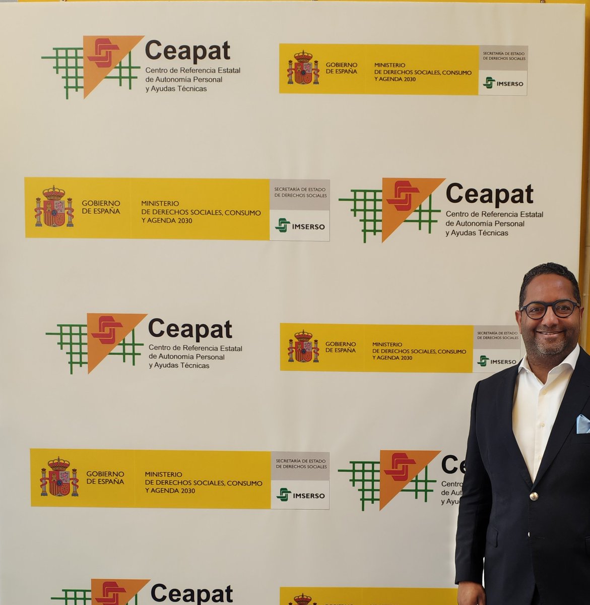 BennyMetz's tweet image. Hoy toca en #ceapatimersa viendo el uso correcto de los dispositivos y productos de apoyos (Sillas, andadores, muletas, bastones, ropas, gruas, camas, entre otros).

Desde el @conadisrd dotamos a la población de los mismos.

#ConadisConTodos