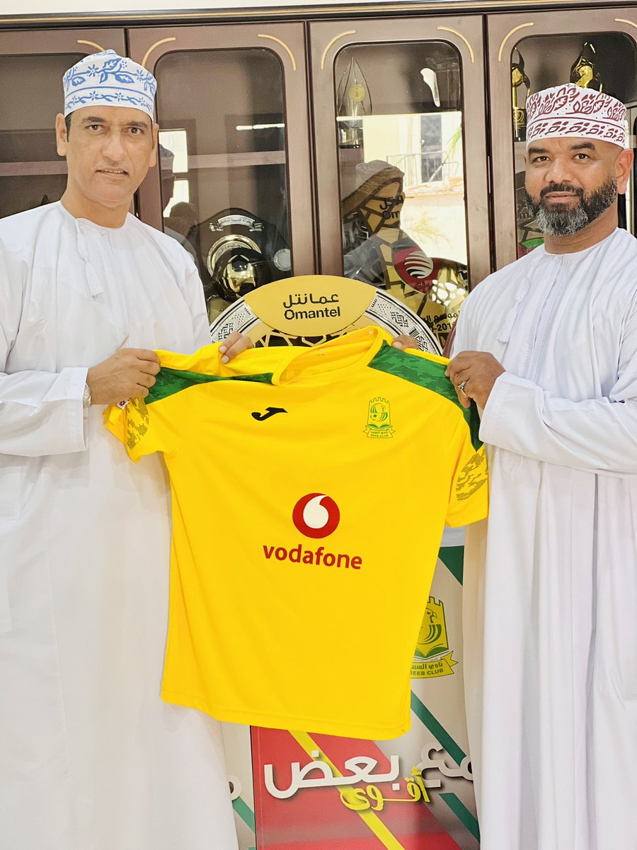 في معقل "الإمبراطور " حيث لا تتوقف الخطوات من أجل اعتلاء المنصات ..
هنا حكايات شغف كبير تتجدد في كل موسم ..وألقاب تضاف لخزينة النادي العريق ..وفي كل الزوايا هناك مُنجزٌ وحكاية ..
<a href="/Seeb_SC/">نادي السيب</a> 
<a href="/Fahad_alhabsi85/">فهدالحبسي</a>