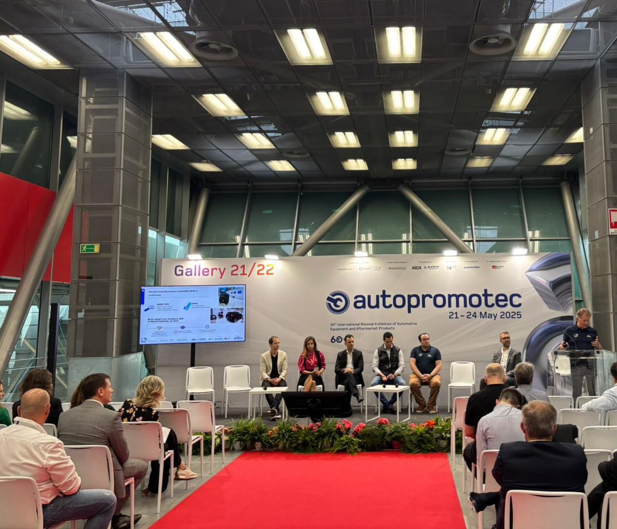 Oggi, presso la Fiera di Bologna, abbiamo partecipato alla prima giornata di Autopromotec 2025 - 30° Biennale Internazionale delle Attrezzature e del Postvendita Automobilistico, per parlare del futuro dell'Automotive.
#AutomotiveAftermarket #Autoattrezzature #EconomiaCircolare