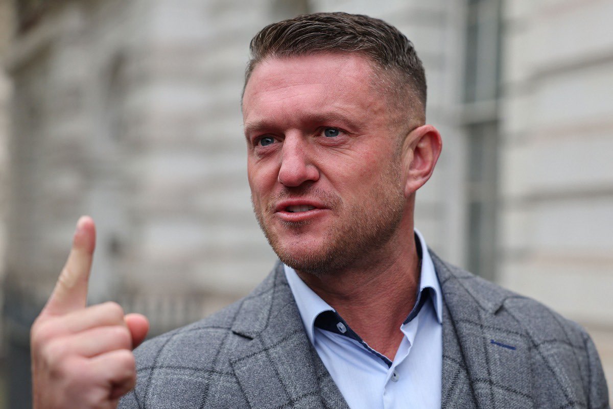 Hunter24071302's tweet photo. It’s now our time to protect him at all costs just as he has for us all of these years 🤍 #tommyrobinson #falselyimprisoned #britishjusticesystem #kierstarmerout #FreedomOfSpeech #innocent #protector https://t.co/ZjQdvViFG5