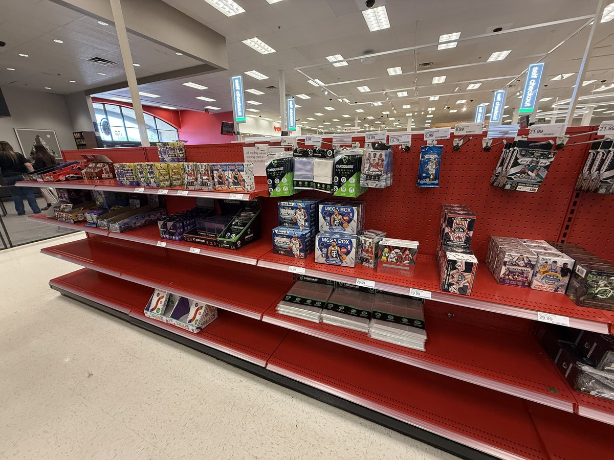 RobYusta's tweet photo. @PKMNBayArea Looks like Antioch target was stocked recently. Not much room for Pokemon tho 👀 https://t.co/JWDUJzgLQf