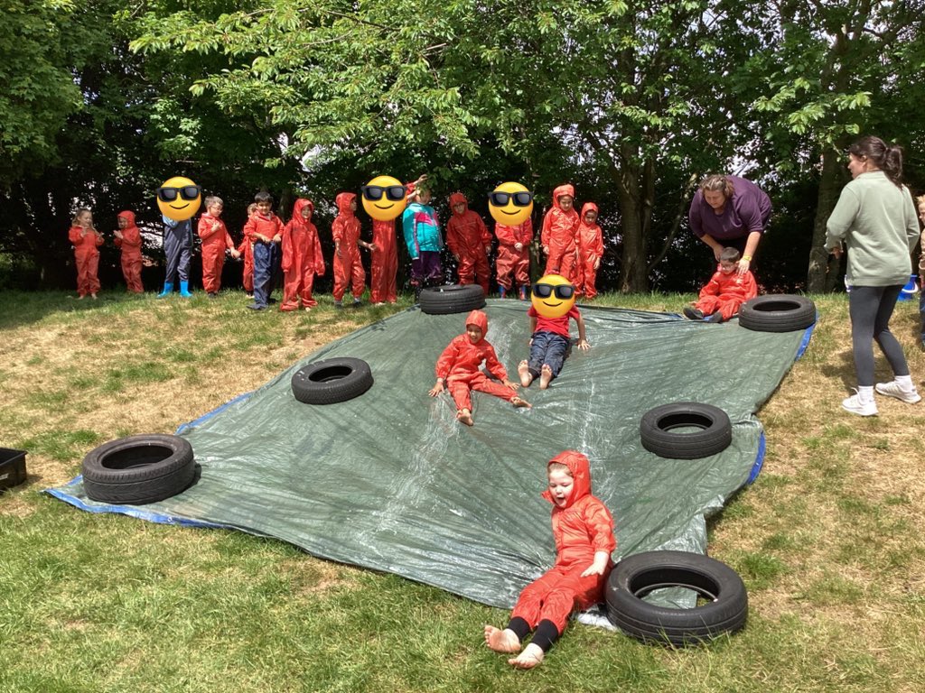 knightontmet's tweet photo. #Bloomfieldclass had a great day at @ThringstonePri1 today as part of @LinkingSchool project. We made new friends, and took part in some great activities #community #character https://t.co/0RNTU4BJ2c