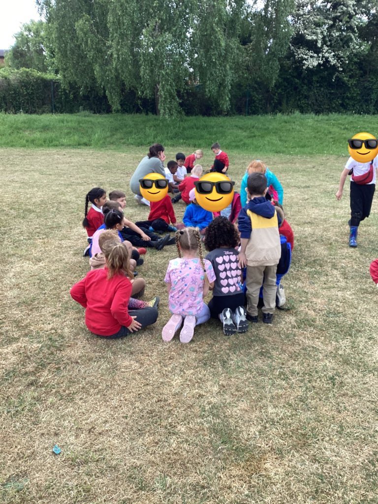 knightontmet's tweet photo. #Bloomfieldclass had a great day at @ThringstonePri1 today as part of @LinkingSchool project. We made new friends, and took part in some great activities #community #character https://t.co/0RNTU4BJ2c