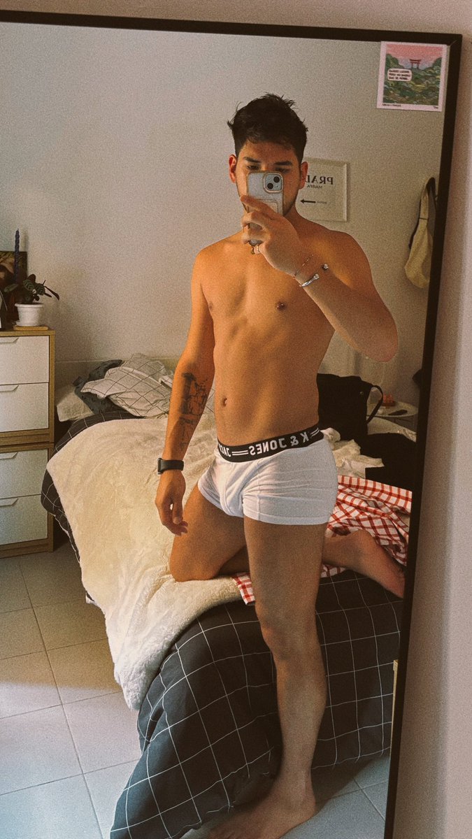 08AH_'s tweet photo. Hola! He vuelto 🍑❤️ https://t.co/H5MWdNhQkj