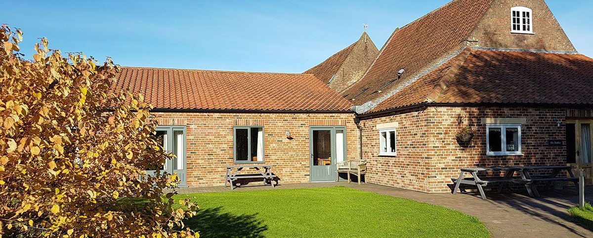Around About Britain (@aroundaboutbrit) on Twitter photo Special Offer for June @ Elms Farm Holiday Cottages!
Enjoy a midweek 4-night break in Beech, Holly, Walnut or Willow cottages — now from just £120 per night.
🏡 Self Catering
aroundaboutbritain.co.uk/Lincolnshire/8…
<a href="/elmsfarmboston/">Elms Farm Cottages</a> #LuxuryBarnStay #Lincolnshire #SelfCatering #MidweekBreaks Special Offer for June @ Elms Farm Holiday Cottages!
Enjoy a midweek 4-night break in Beech, Holly, Walnut or Willow cottages — now from just £120 per night.
🏡 Self Catering
aroundaboutbritain.co.uk/Lincolnshire/8…
<a href="/elmsfarmboston/">Elms Farm Cottages</a> #LuxuryBarnStay #Lincolnshire #SelfCatering #MidweekBreaks