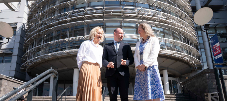 Glasgow Caledonian University (@caledoniannews) on Twitter photo Cabinet Secretary for Health and Social Care <a href="/neilcgray/">Neil Gray MSP</a> paid a visit to Glasgow Caledonian University today (May 21). ⚕️
👉 Read the full story: gcu.ac.uk/aboutgcu/unive…
@Scotgovhealth <a href="/GCUSHLS/">Glasgow Caledonian University SHLS</a>
#nursing #AHPs Cabinet Secretary for Health and Social Care <a href="/neilcgray/">Neil Gray MSP</a> paid a visit to Glasgow Caledonian University today (May 21). ⚕️
👉 Read the full story: gcu.ac.uk/aboutgcu/unive…
@Scotgovhealth <a href="/GCUSHLS/">Glasgow Caledonian University SHLS</a>
#nursing #AHPs