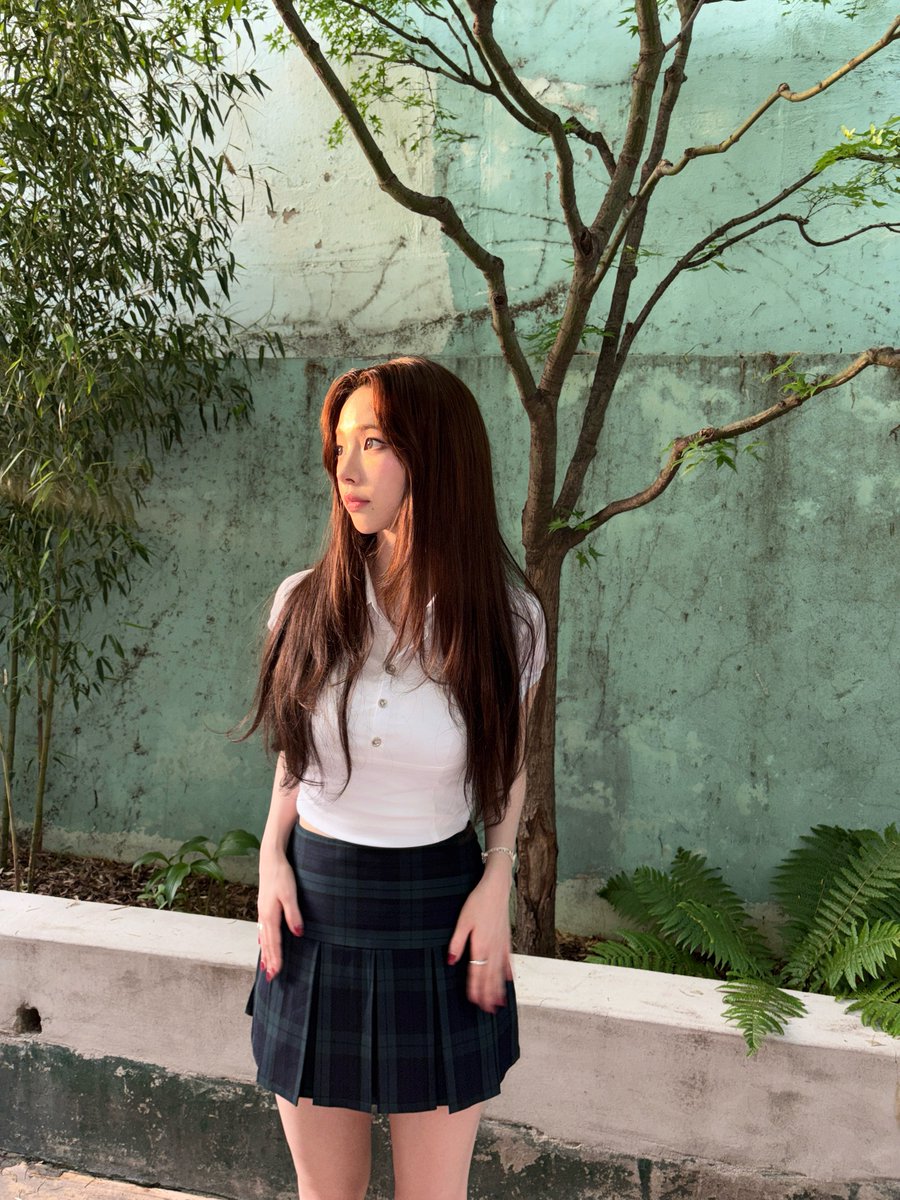 ujiminphoria's tweet image. GIRLFRIEND KARINA