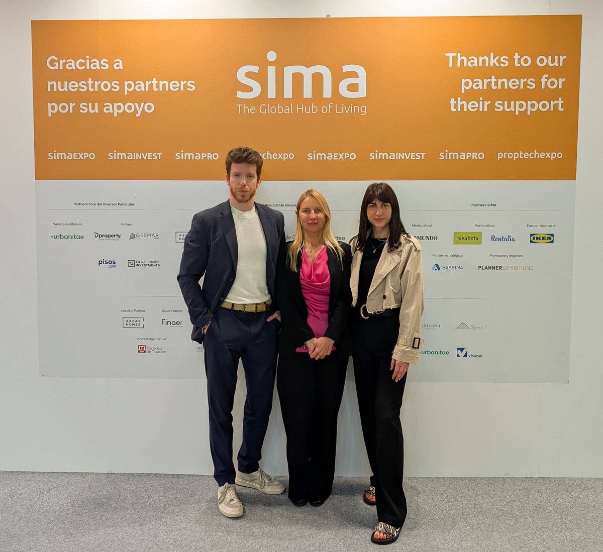 whiterabbites's tweet photo. Un año más, #TheWhiteRabbit no podía faltar en @simaexpo, una de las ferias inmobiliarias de referencia, acompañando a nuestros clientes: @consejoCOAPI, @inviertis, #Equito, @somosenlacecom, @FADEI_Patronal, @fiabcispain, @pisoscom y #PortalPro

Gracias por contar con nosotros 🤝 https://t.co/BBhQcW6LCr