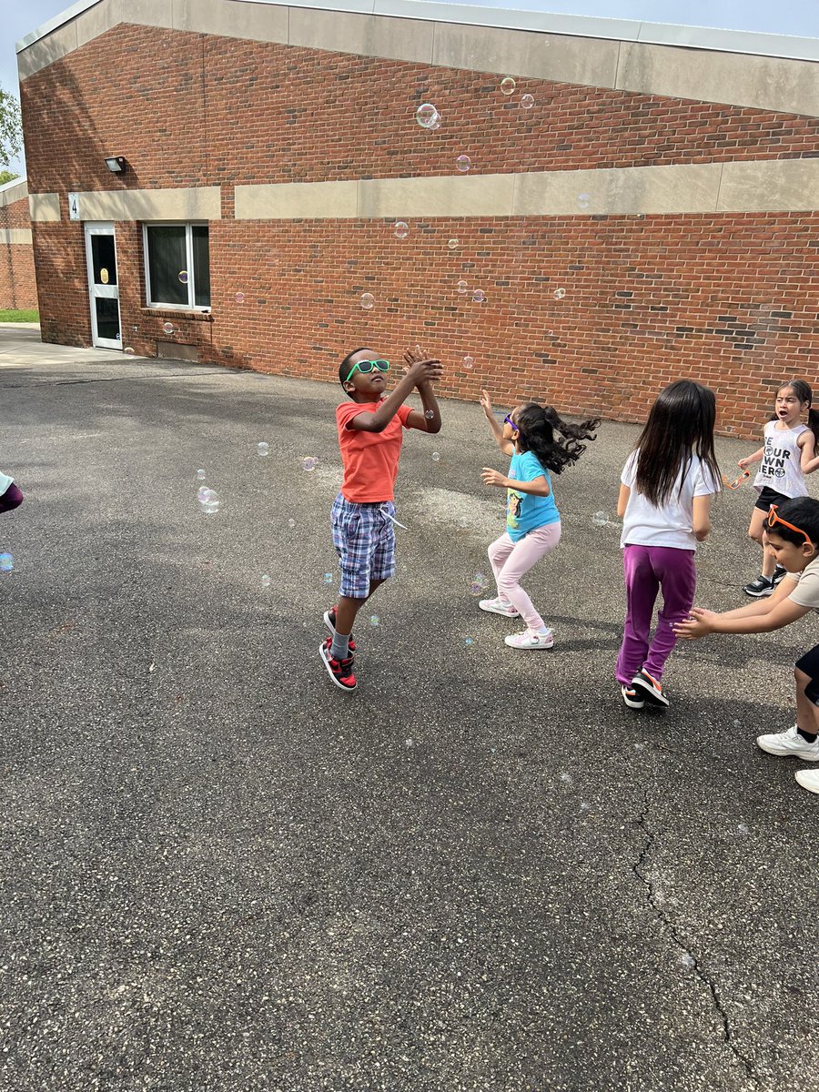 Happy beach day in kindergarten! 🏖️ #ParkSharks #ItsworthIt