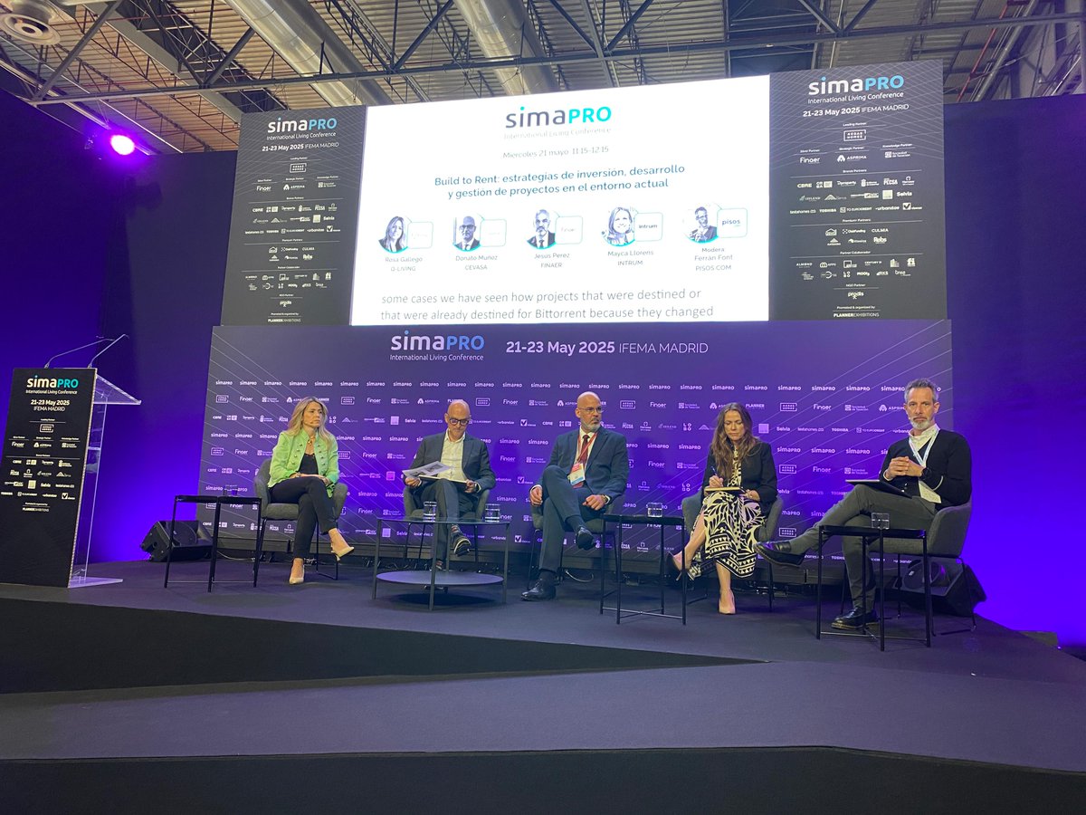whiterabbites's tweet photo. Un año más, #TheWhiteRabbit no podía faltar en @simaexpo, una de las ferias inmobiliarias de referencia, acompañando a nuestros clientes: @consejoCOAPI, @inviertis, #Equito, @somosenlacecom, @FADEI_Patronal, @fiabcispain, @pisoscom y #PortalPro

Gracias por contar con nosotros 🤝 https://t.co/BBhQcW6LCr