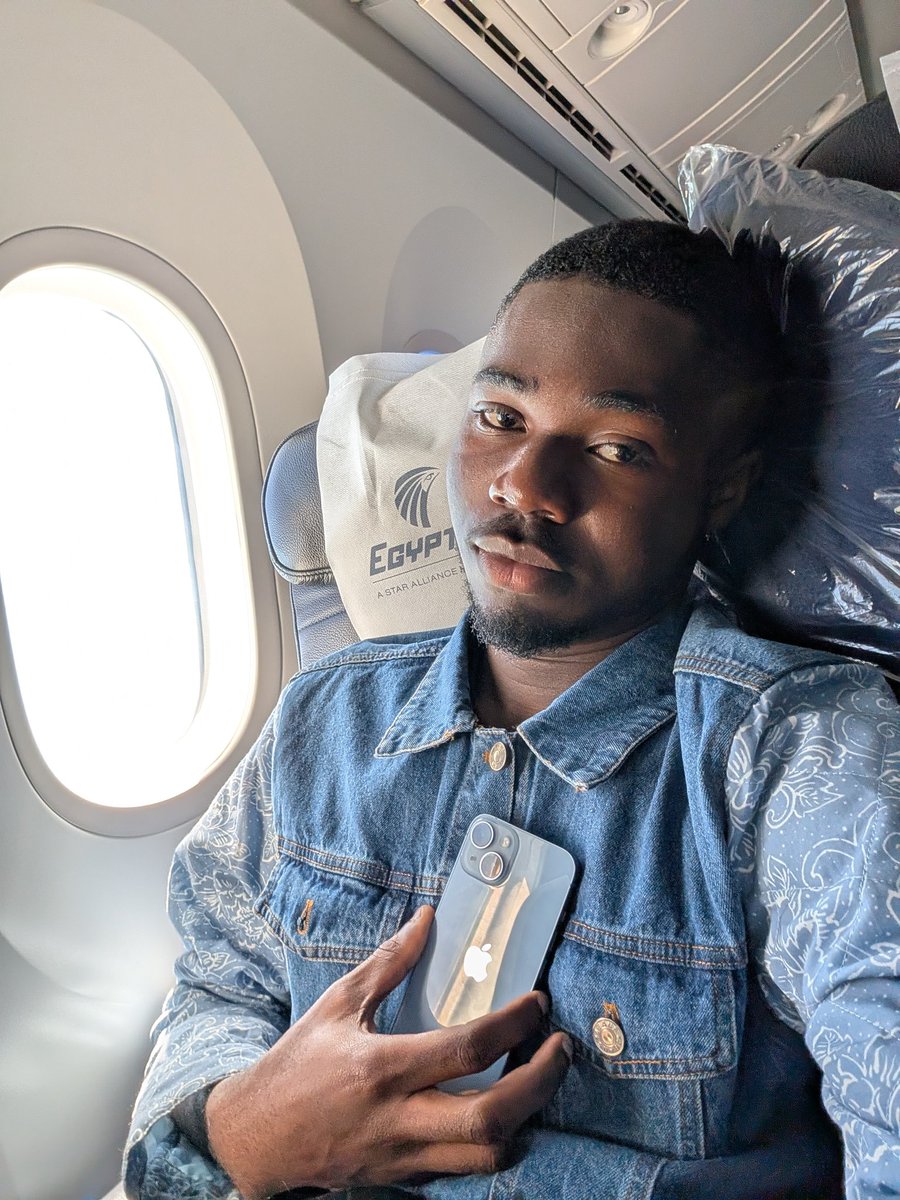 South Africa get ready for Young Don,lol abusuafoc I did transit to Egypt so my flight kept long that's why I haven't reached there yet but soon coming y all should get ready for me