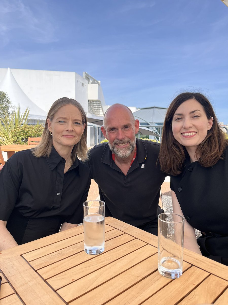 Stephbou08's tweet photo. À 18h35 #RTLInside @RTLFrance en direct du @Festival_Cannes : les confidences de #JodieFoster venue présenter #ViePrivee le film de #RebeccaZlotowski https://t.co/tPHQ3e1tbI