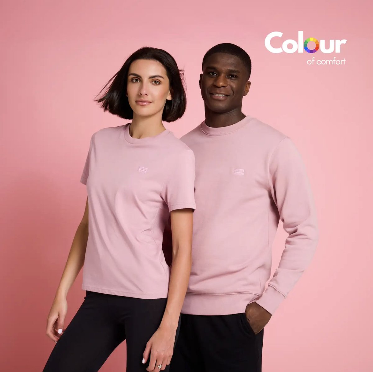 Our new Muted Pink is out now 🩷 😱😍 
Available in T-shirt and Comfy Crew
Shop here : wearehumancollective.com/collections/mu…
