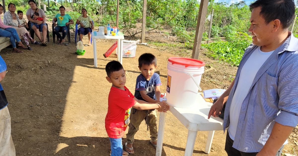 livingwater's tweet photo. Through handwashing stations, children are discovering how regular handwashing can safeguard their health and prevent disease from spreading. 💧 https://t.co/HLPbYC6nZD