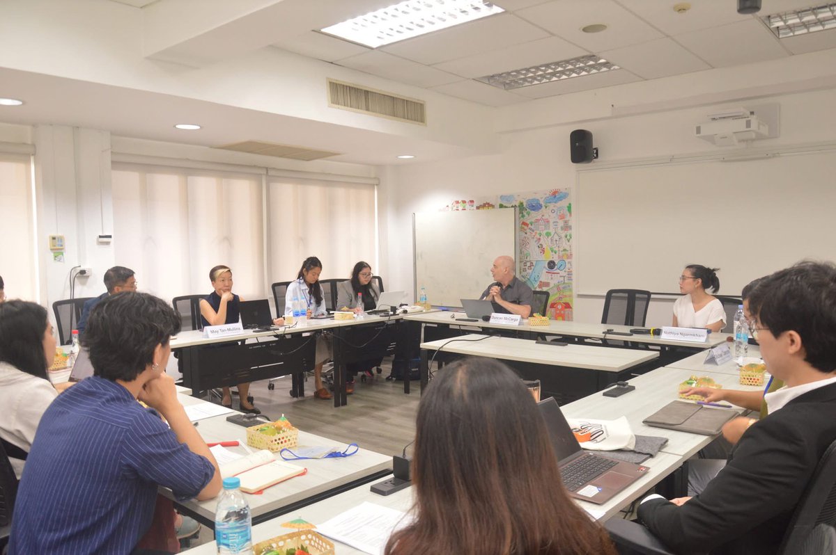 ASEAS_UK's tweet photo. ✨Highlights✨ from ASEAS PhD Workshop Day 1 in Bangkok. This year, we partner with Srinakharinwirot University having six senior academic advisors including Dr Adam Tyson, ASEAS chair, who give research advice and feedback to this year’s participants #ASEAS #PhDworkshop https://t.co/2Du0Ht7jul