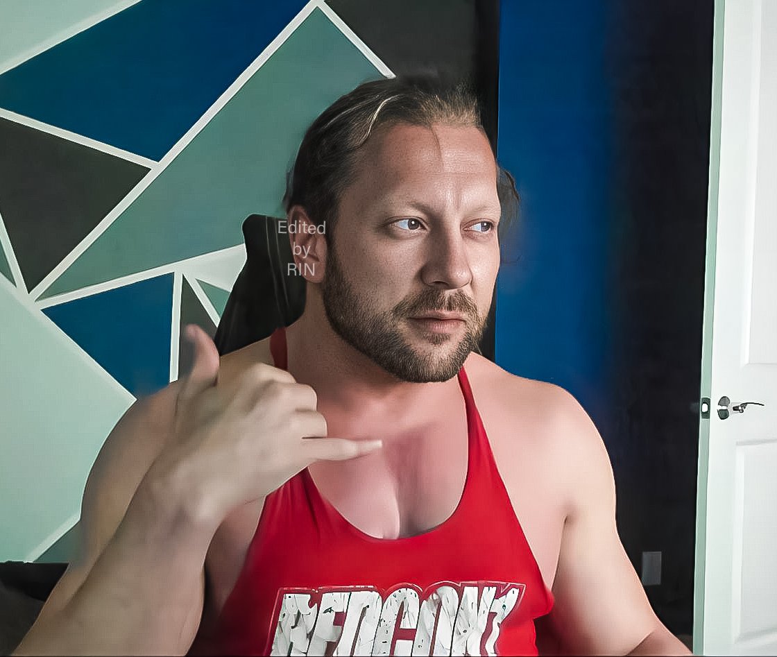 t_to_k0926_Rin's tweet photo. ๐ค๐คจ #TheCleanersCorner
#KennyOmega #REDCON1 https://t.co/NCYMPv0TtR