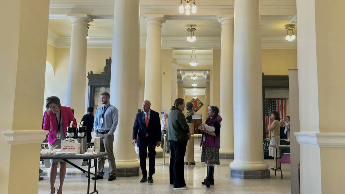 AWwritesnews's tweet photo. Lawmakers are considering new measures to enhance public transportation options in Maine. 

Current transit options only meet about 11% of the total transportation needs statewide. 

Read More:⬇️
https://t.co/MlzjfZAdbB https://t.co/bMnCqJVWna