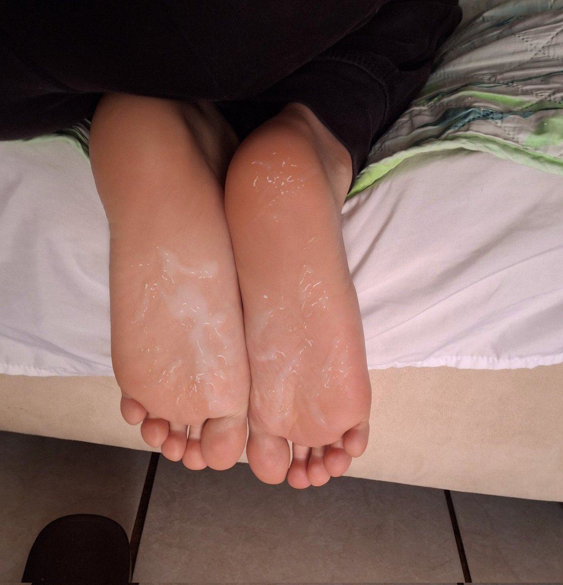 SoleSplasher's tweet photo. that's so much! you really got that excited? you better clean them up now.

@/bnubnuybnuy https://t.co/13IBt0dqgr