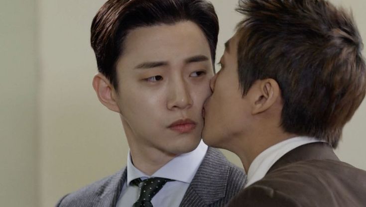 annie_lysf's tweet photo. Estos días he estado viendo #ChiefKim y la super recomiendo ver a a Junho y a Nam Goong Min juntos en pantalla es un disfrute y deleite total, ya me hacía falta un b-romance con tanta tensión y comedia🔥😍❤️ https://t.co/fpp9jPWqXA