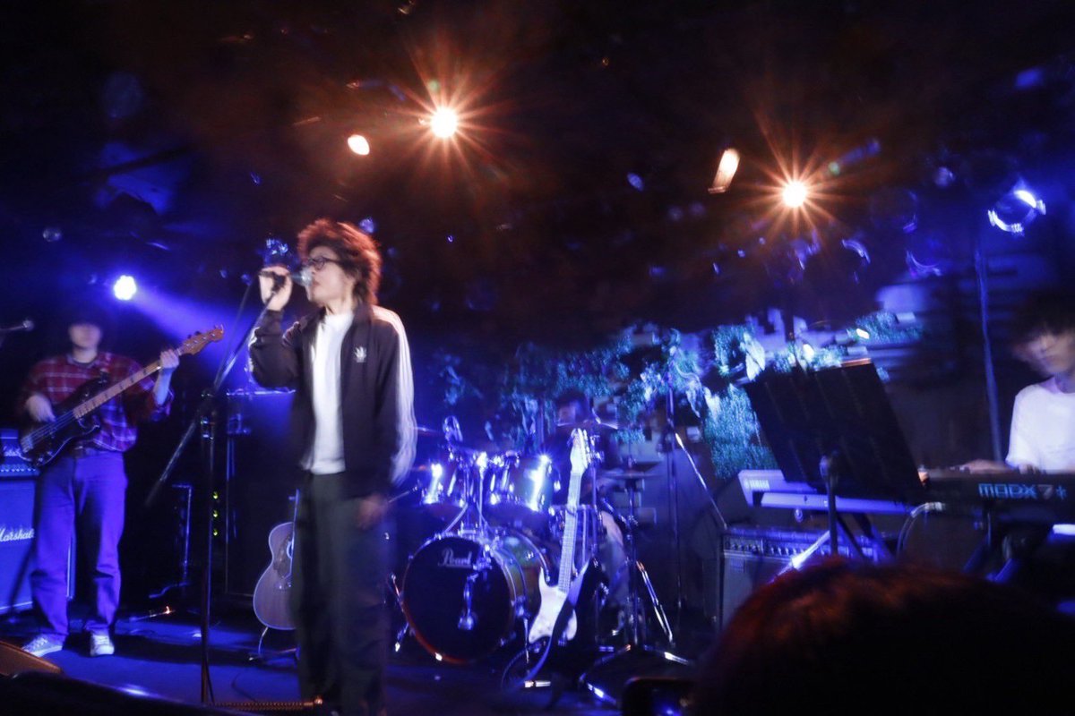 run_away__3's tweet photo. 初めまして。大阪を拠点にバンド活動をしております Run_away!! と申します。
これから、ライブ映像やオフショットなどを少しずつ投稿してまいりますので、よければぜひフォローしていただけると嬉しいです。どうぞよろしくお願いいたします。#Run_away  #大学生バンド  #学生バンド  #オリジナル曲 https://t.co/8EnuXUPJjr