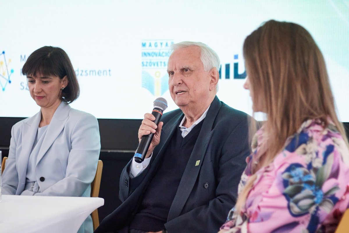 medicorzrt's tweet photo. Dr. Steiner Arnold részt vett az Egy cél, ezer út – Innovációval a jövőért - című konferencián, amely a 10 éves Nemzeti Kutatási, Fejlesztési és Innovációs Hivatal (NKFI Hivatal) jubileumi rendezvénysorozatának első eseménye volt. https://t.co/OWpY9azQVn