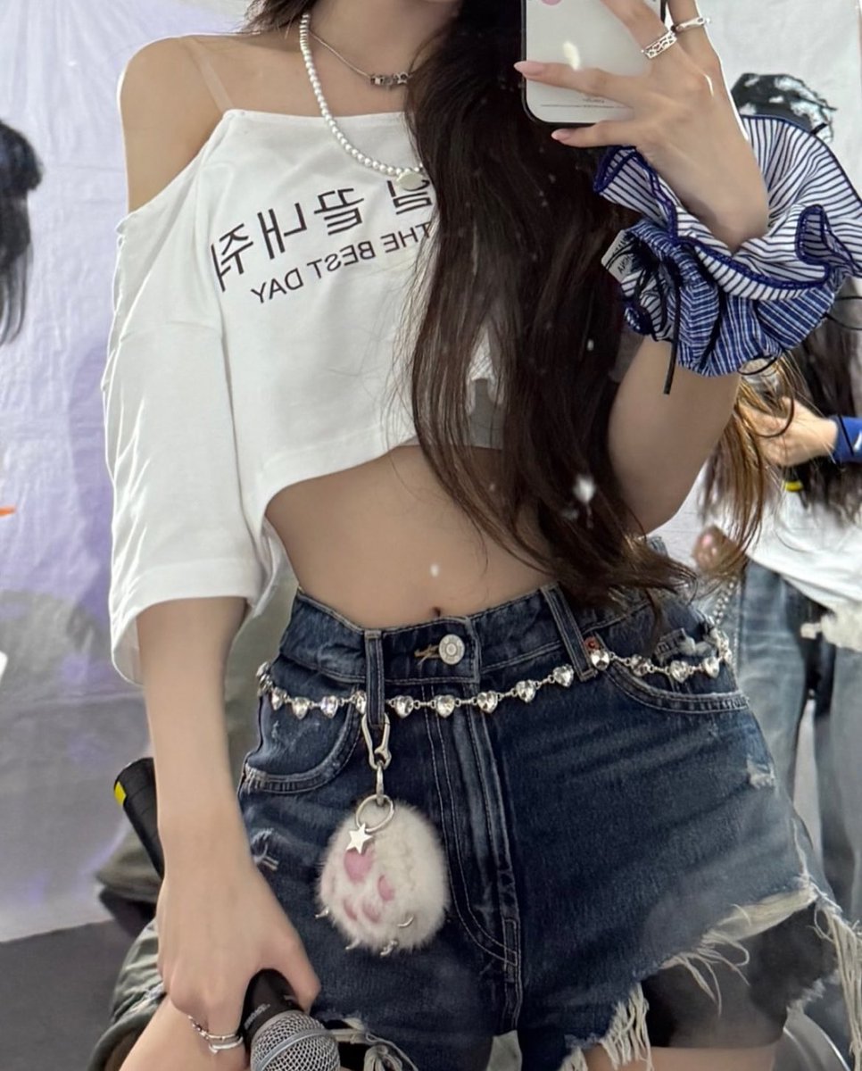 ANNA INSTAGRAM UPDATE