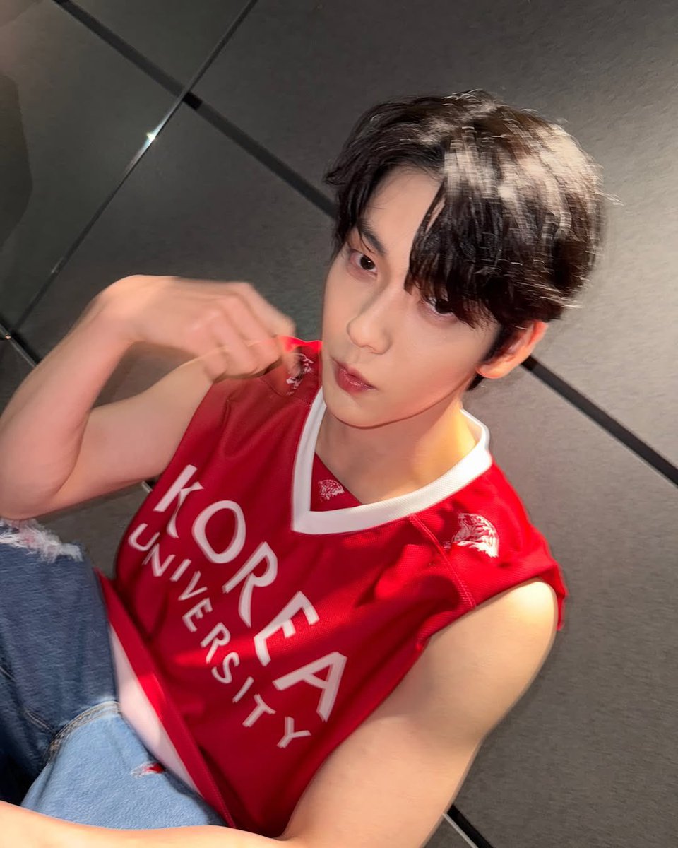 shannzzn's tweet image. “kamu ga sayang           “BELAH DADA
  sama aku?”                     AKU SAYANG”