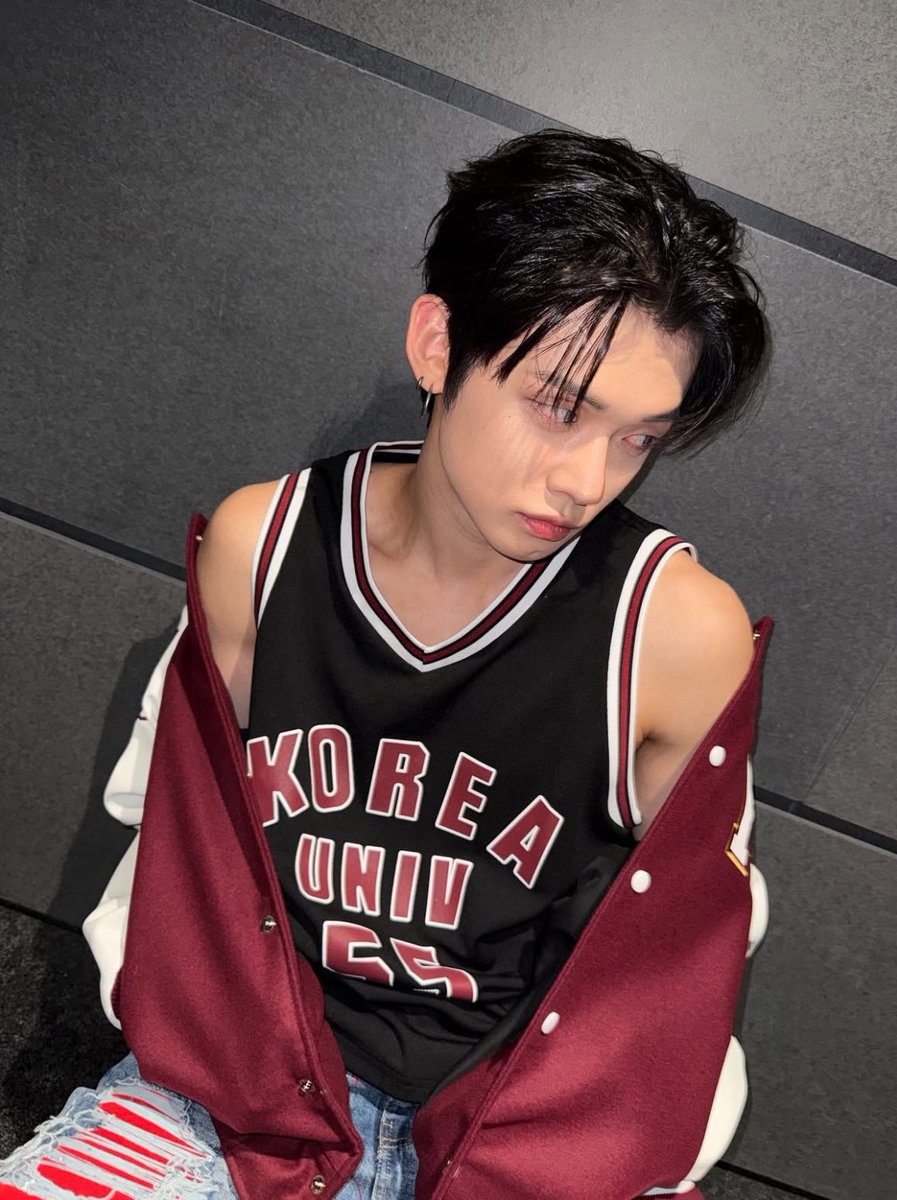 shannzzn's tweet image. “kamu ga sayang           “BELAH DADA
  sama aku?”                     AKU SAYANG”