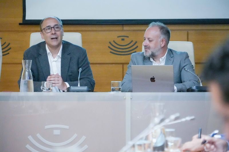 educacionEXT's tweet photo. 👩🏼‍🔬Científicos extremeños asesorarán a altos cargos de ⁦@Junta_Ex⁩ y parlamentarios autonómicos en Desarrollo Sostenible y Transición Verde

✅El secretario general de Ciencia, ⁦@JavierFraMor72⁩, presenta este programa de innovación pública

🔗https://t.co/HhQQolfb7N https://t.co/FZDamVuocv