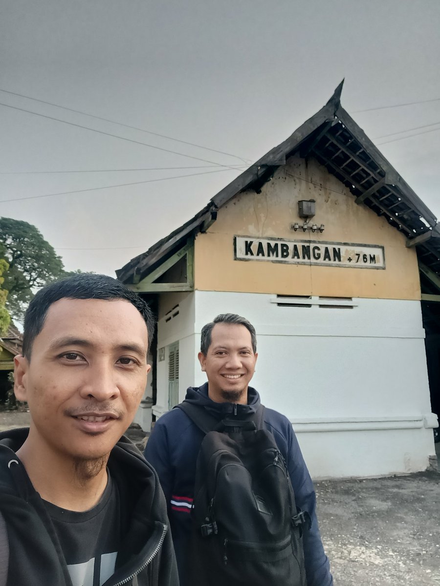 tintony's tweet photo. Sejak 2010 dan akan terus berlanjut menelusuri jalur rel mati. https://t.co/duy9jYtMZ1