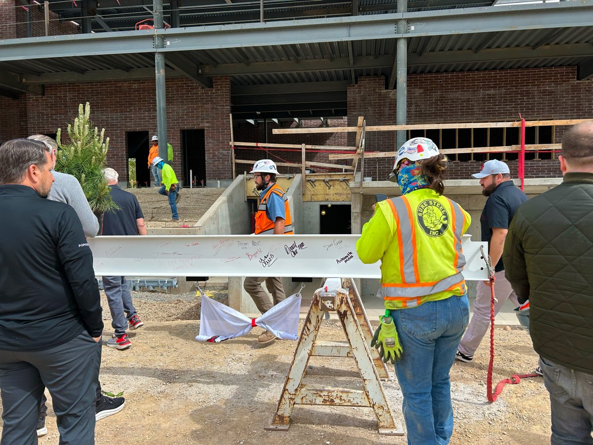 suresteel's tweet photo. We’re excited to hit a major milestone with the topping out of the @UUtah Baseball Stadium! This project is rounding third and heading for home, and we can’t wait for the Utes to take the field in their new home turf. Let the countdown to first pitch begin! ⚾ 
@LaytonConstruct https://t.co/coGNfeEiVx