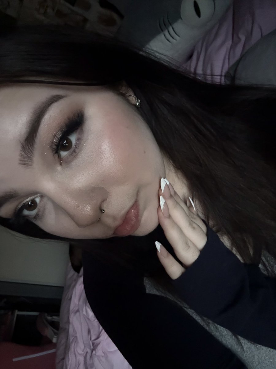 slowlyteddy's tweet photo. NOT new to #nsfwtwt •⩊•

- dm for menu 🌸
♡ Biromantic
♡ faceless-ish 
♡ 19
♡ 36DDD ( ⸝⸝´꒳`⸝⸝)
♡ 170cm
♡ single
♡ gamer 
♡ needy + submissive >_<
♡ #nsfw
‧₊ ♡ &amp; ↻ for free nudes/moots

#teen #slut #nsfwtwt? #horny #egirl #gore #goonette #buyingcontent https://t.co/aKQkTc5pFr
