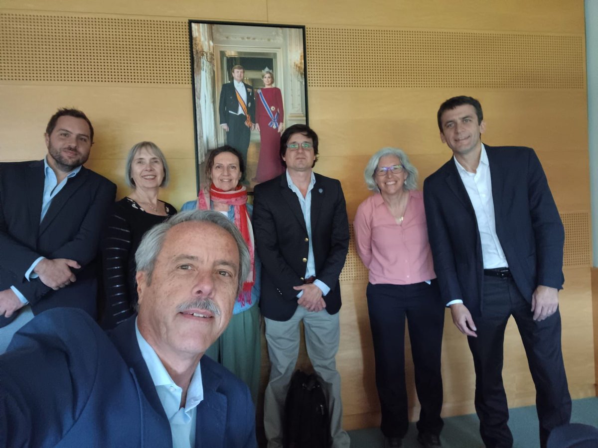 ASA integra misión técnica organizada por la Embajada de los Países Bajos

La Asociación Semilleros Argentinos (ASA) forma parte de una delegación multisectorial que recorre distintas instituciones y empresas del sector hortícola neerlandés.

asa.org.ar/index.php/actu…