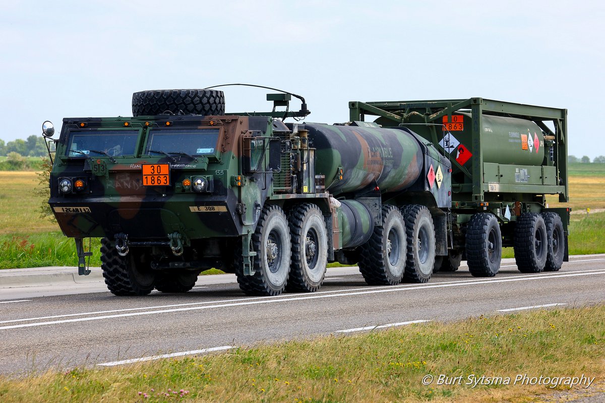 Botelieuwe's tweet photo. Logistiek #falconspring #lauwersoog https://t.co/jKT8OnqhZ1