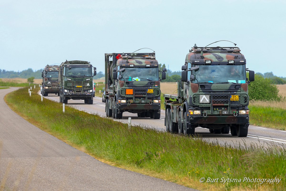 Botelieuwe's tweet photo. Logistiek #falconspring #lauwersoog https://t.co/jKT8OnqhZ1