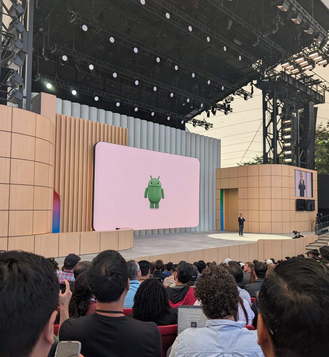 joseph_longden's tweet photo. It's a pleasure to be at #GoogleIO this year! https://t.co/mdb90putfU